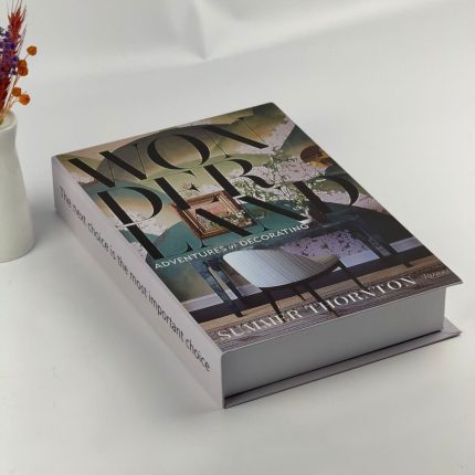 Kitap Görünümlü Dekoratif Kutu woxderland yatay