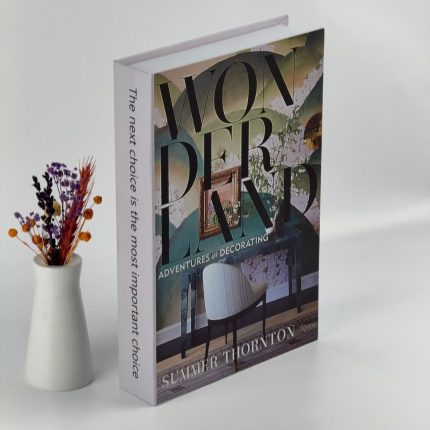 Kitap Görünümlü Dekoratif Kutu woxderland dikey