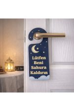 Sahura kaldırın kapı kolu askısı