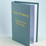 BAK GEL AL Premium Bez Kaplama Kitap Şeklinde Dekoratif Saklama Kutusu - The Art of Gathering - Görsel 3